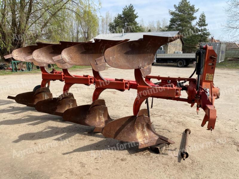 Gregoire Besson RB47 váltva forgató eke