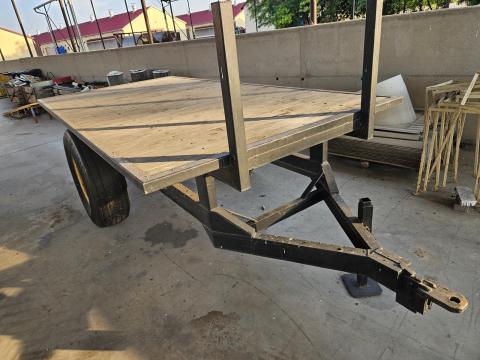 Egytengelyes pótkocsi eladó Egytengelyes pótkocsi eladó