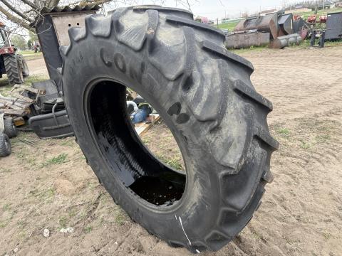 CONTINENTAL 460/85R38 149A8 TRACTOR 85 TL traktor használt gumi gumiabroncs CONTINENTAL 460/85R38 149A8 TRACTOR 85 TL traktor használt gumi gumiabroncs