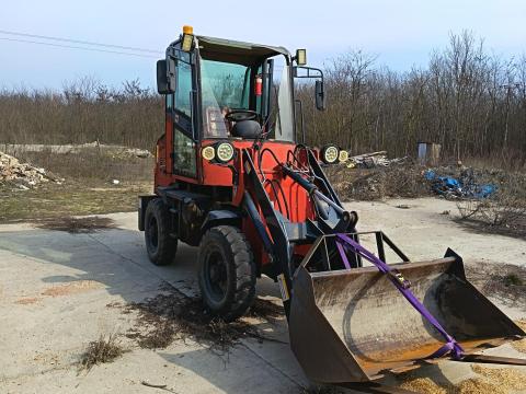 Eladó használt kínai homlokrakodó Eladó használt kínai homlokrakodó