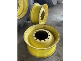 ELADÓ egy John Deere 8R tarktor front ápolókerék felni