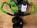 Földfúró, talajfúró 58 cm³ / 5,3 Le gödörfúró + 1 db 250-es fúró * Mustang Pro MTP-007 *