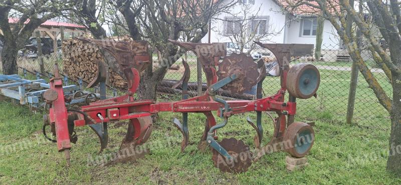 Váltvaforgató eke Vogel & Noot 950