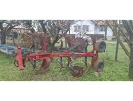 Váltvaforgató eke Vogel & Noot 950