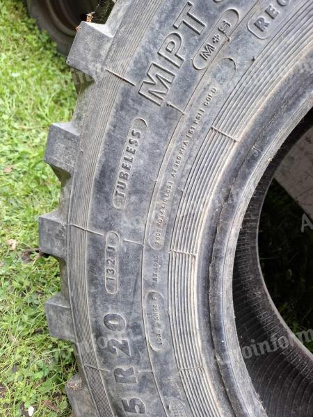 12,5 R20 gumiabroncs