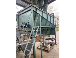 Terménytároló siló kihordó csigával