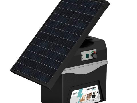 Fencee DUO BD30 hordozható akkumulátoros villanypásztor készülék 30W napelemmel Fencee DUO BD30 hordozható akkumulátoros villanypásztor készülék 30W napelemmel