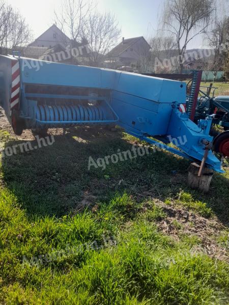 Eladó Fortschritt K454 kisbálázó