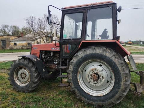 Belarus MTZ 820.2 traktor