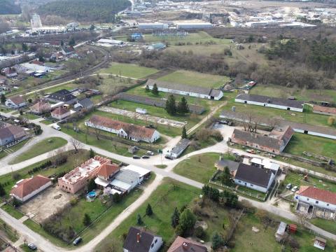 Kiadó telek ipari hasznosításra Kiadó telek ipari hasznosításra