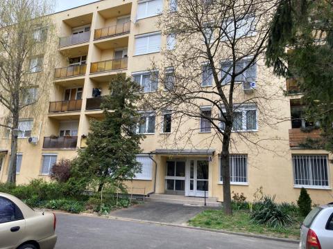 Keszthelyen 2 szobás, 52 m²-es lakás eladó