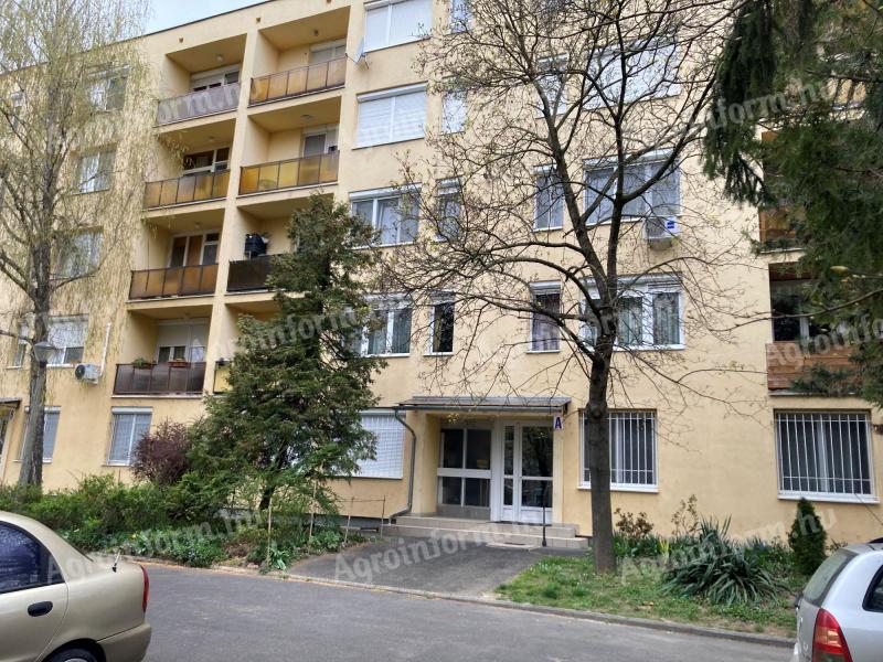 Keszthelyen 2 szobás,  52 m2-es lakás eladó