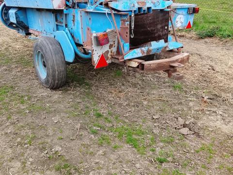 Fortschritt k453 bálázó eladó Fortschritt k453 bálázó eladó