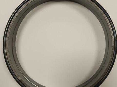 Kerék agy tömítés , F004721