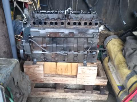 Eladó Valtra / Sisu 84 CTA-4V dízelmotor