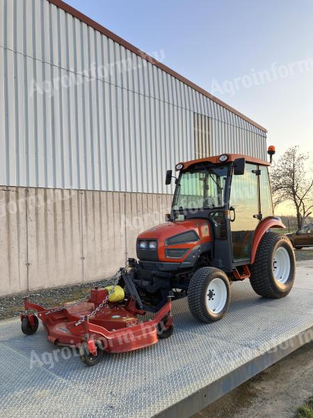 Kioti CK 30 kommunális kistraktor traktor ( Kubota )