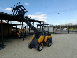 YH-30 kitológémes rakodógép eladó