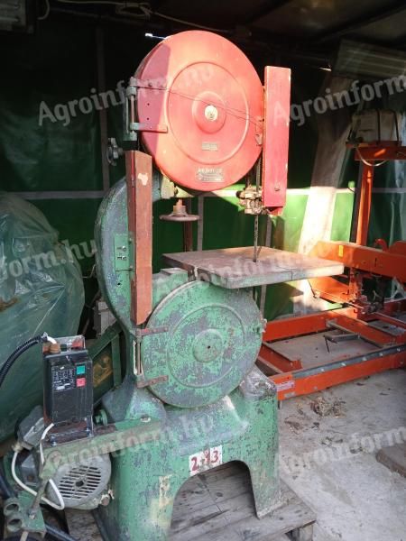TEICHERT 450-es öntvényvázas szalagfűrész eladó