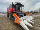 Massey Ferguson 7370 kombájn hevederes gabonaasztallal,  szállító kocsival