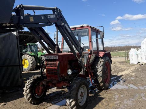 Metal-Fach homlokrakodó és MTZ 820 traktor Metal-Fach homlokrakodó és MTZ 820 traktor