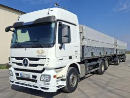 Mercedes-Benz Actros 2550 szerelvény pótkocsival