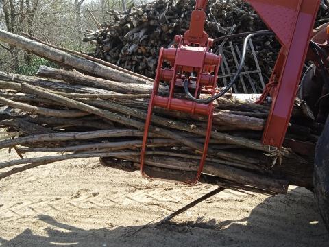 Erdészeti fekvő munkahengeres KCR rönkfogó eladó Erdészeti fekvő munkahengeres KCR rönkfogó eladó