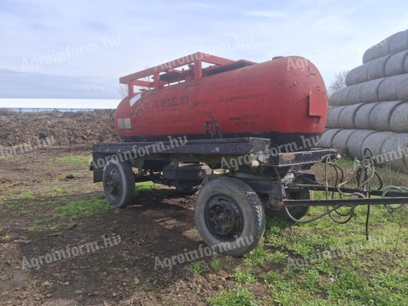 Vízszállító kocsik