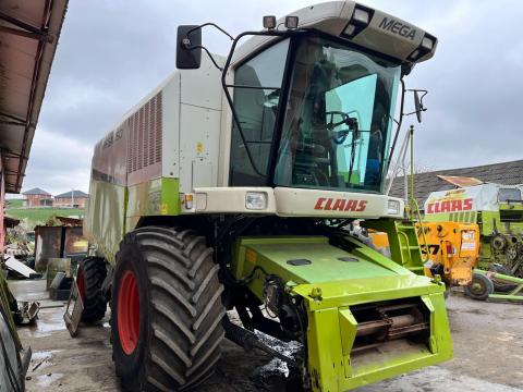 Claas Mega 350