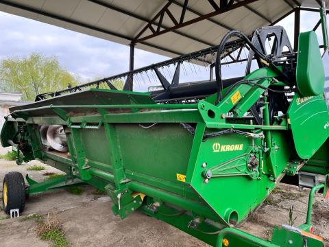 John Deere 625 R vágóasztal
