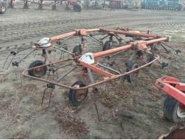 Deutz fahr 760-as rendterítő