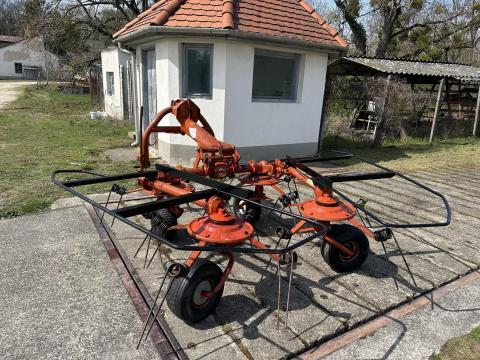 KUHN GF 440 M rendterítő