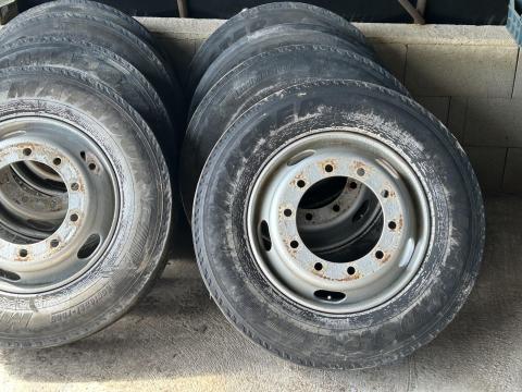 Pótkocsi kerék 275//70 R22.5 Pótkocsi kerék 275//70 R22.5