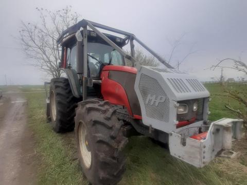 Valtra 135