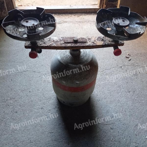 Kemping két égőfejes, palackos gázfőző eladó Kiskunfélegyházán