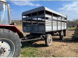Eladó állatszállító pótkocsi
