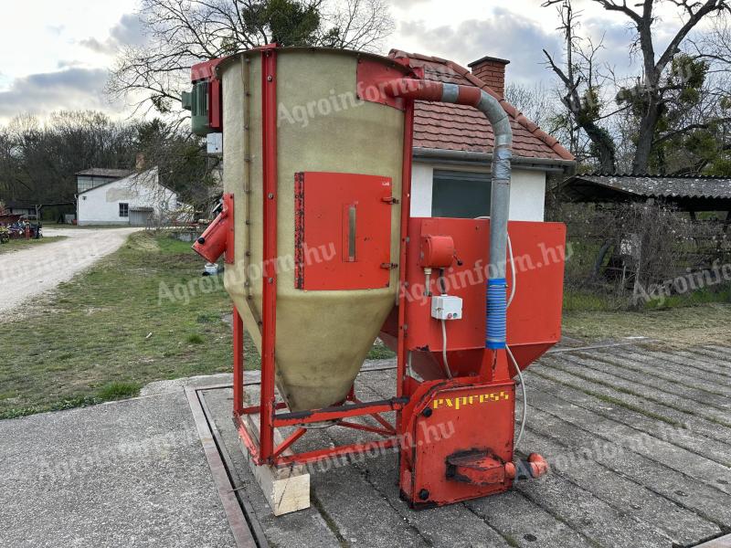 BUCHMANN Express takarmánykeverő és daráló