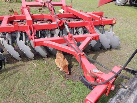 Pallada 3200 tárcsaborona állítható szögű tárcsalapokkal