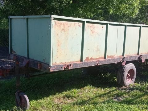 Trágyaszóró eladó Trágyaszóró eladó