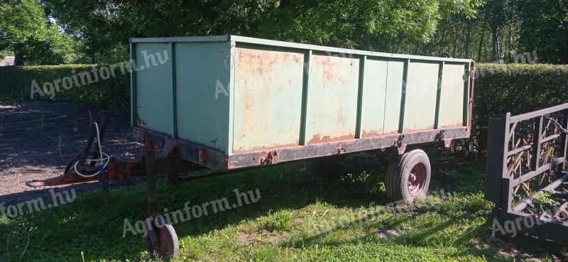 Trágyaszóró eladó