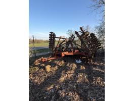 IH 7,2 m könnyű tárcsa eladó