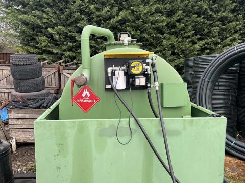 5000 literes gázolajkút kármentővel kimérővel 5000 literes gázolajkút kármentővel kimérővel