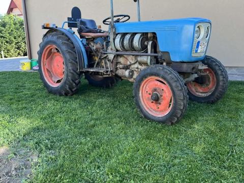 Eladó EICHER 3709 traktor