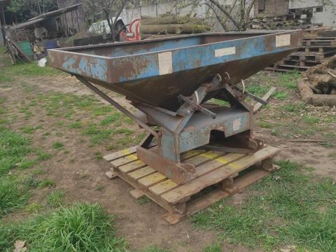 SPR 600-as műtrágyaszóró eladó