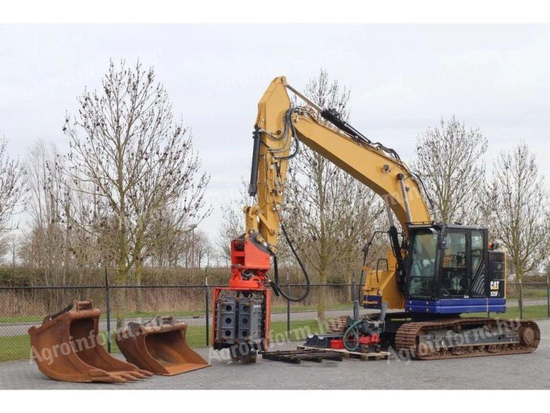 Caterpillar 325F LCR / 2018 / 6 967 üzemóra / Lízing 20%-tól