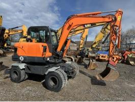 Doosan DX 55 W / 2014 / 3371 üzemóra / Lízing 20%-tól