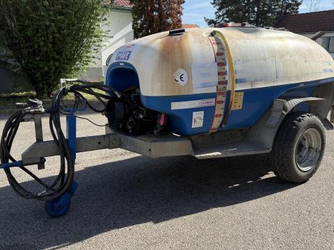 Piave 2000 literes vontatott axiálventilátoros permetező – 2014 – Jó állapot