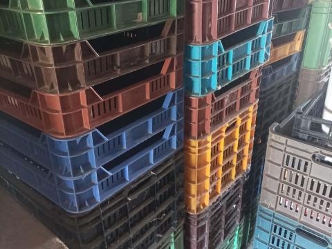 Eladó tároló ládák