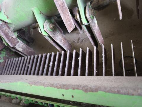 Szalma szecskázó/zúzó Fortschritt E-514