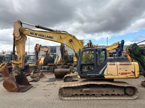 New Holland E265C / 2011 / 9 712 üzemóra / Lízing 20%-tól New Holland E265C / 2011 / 9 712 üzemóra / Lízing 20%-tól