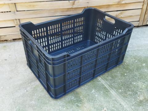 Új, erős M30 műanyag rekesz láda – zöldséges, gyümölcs, költözés, pékáru, sosem használt! Új, erős M30 műanyag rekesz láda – zöldséges, gyümölcs, költözés, pékáru, sosem használt!